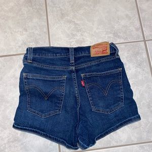 Size 24 Levis Denim Shorts High Waisted